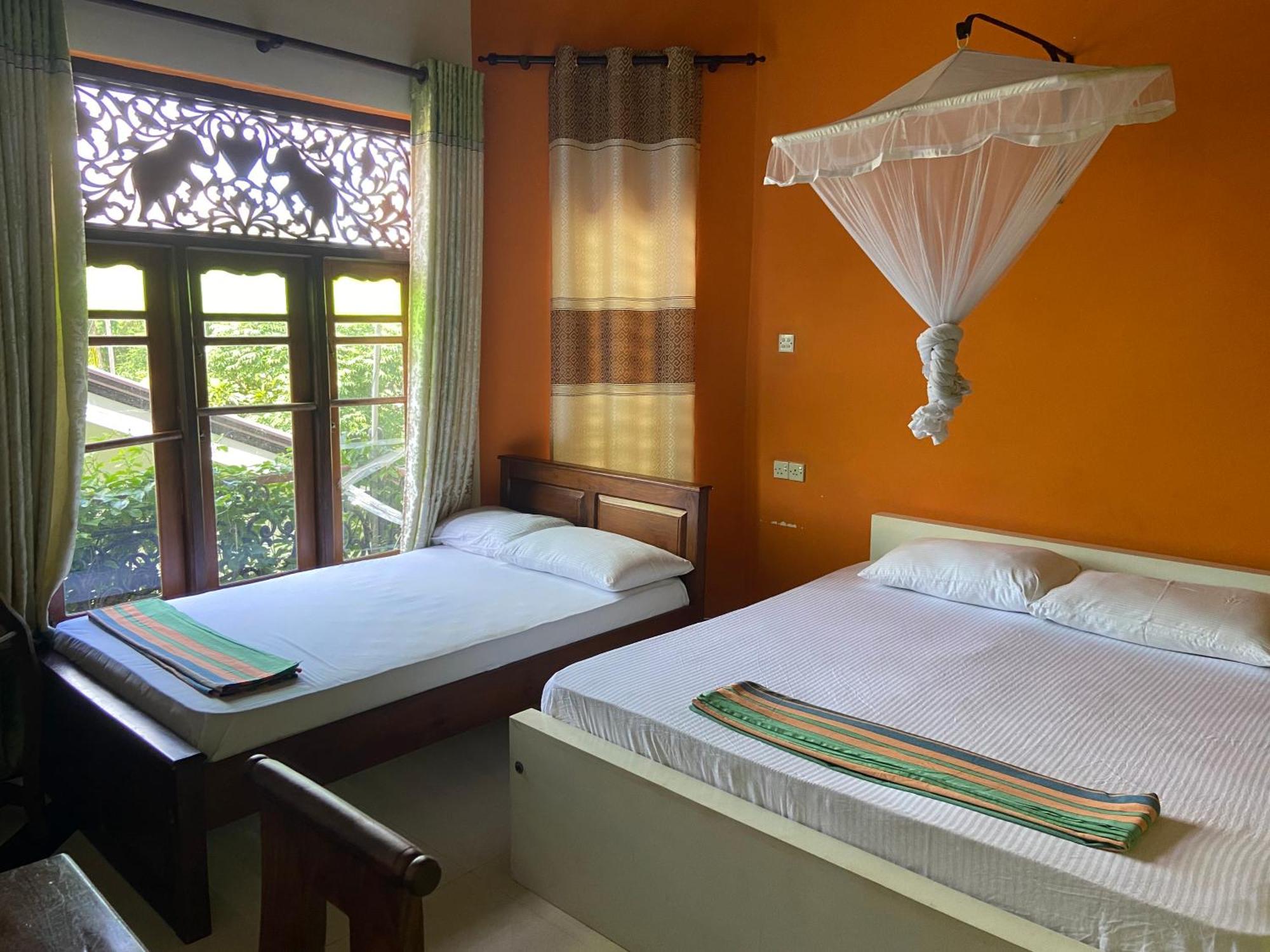 Bee Nest Bed & Breakfast Негомбо Экстерьер фото